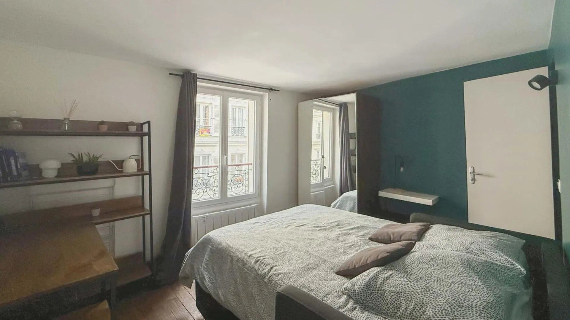 Flexliving - - Martyrs * Paris